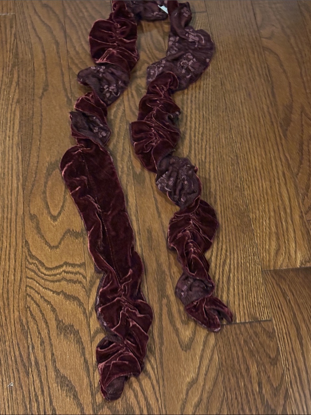 Vintage 1980’s Elizabeth Gillett NYC Poly Velvet/lLace  Scrunch Scarf Velvet Ruf